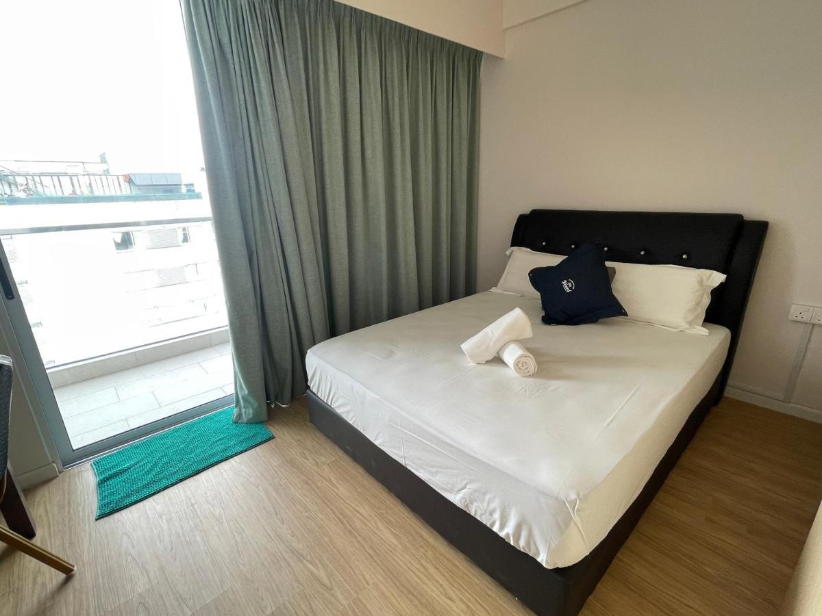 Aru Suites Homestay Wifi,Carpark,24H Check In,Water Filter By R2 Residence Kota Kinabalu Exteriör bild