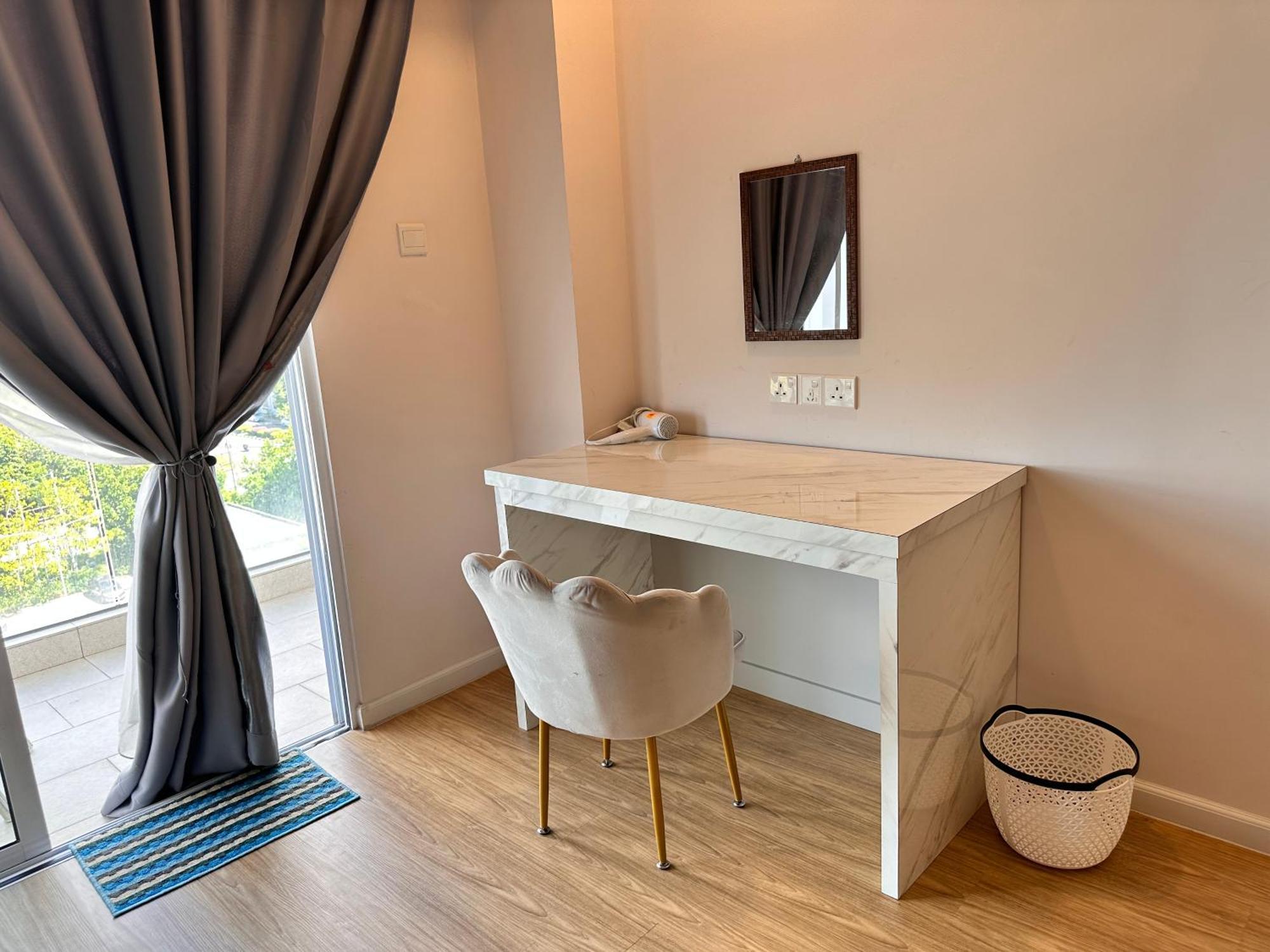 Aru Suites Homestay Wifi,Carpark,24H Check In,Water Filter By R2 Residence Kota Kinabalu Exteriör bild